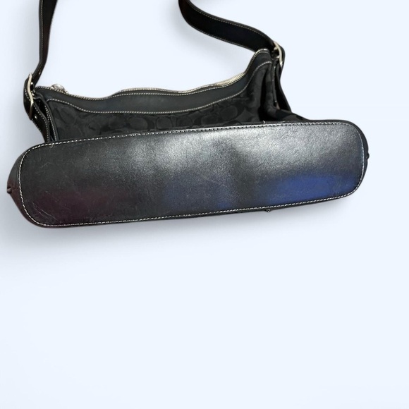 Coach - Picture 6 of 8